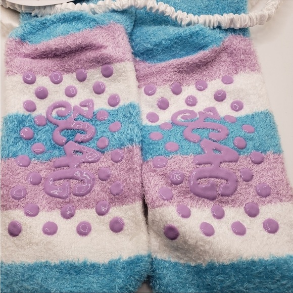 NWT Unicorn sleep eye mask and no skid soft fuzzy socks - Picture 4 of 5